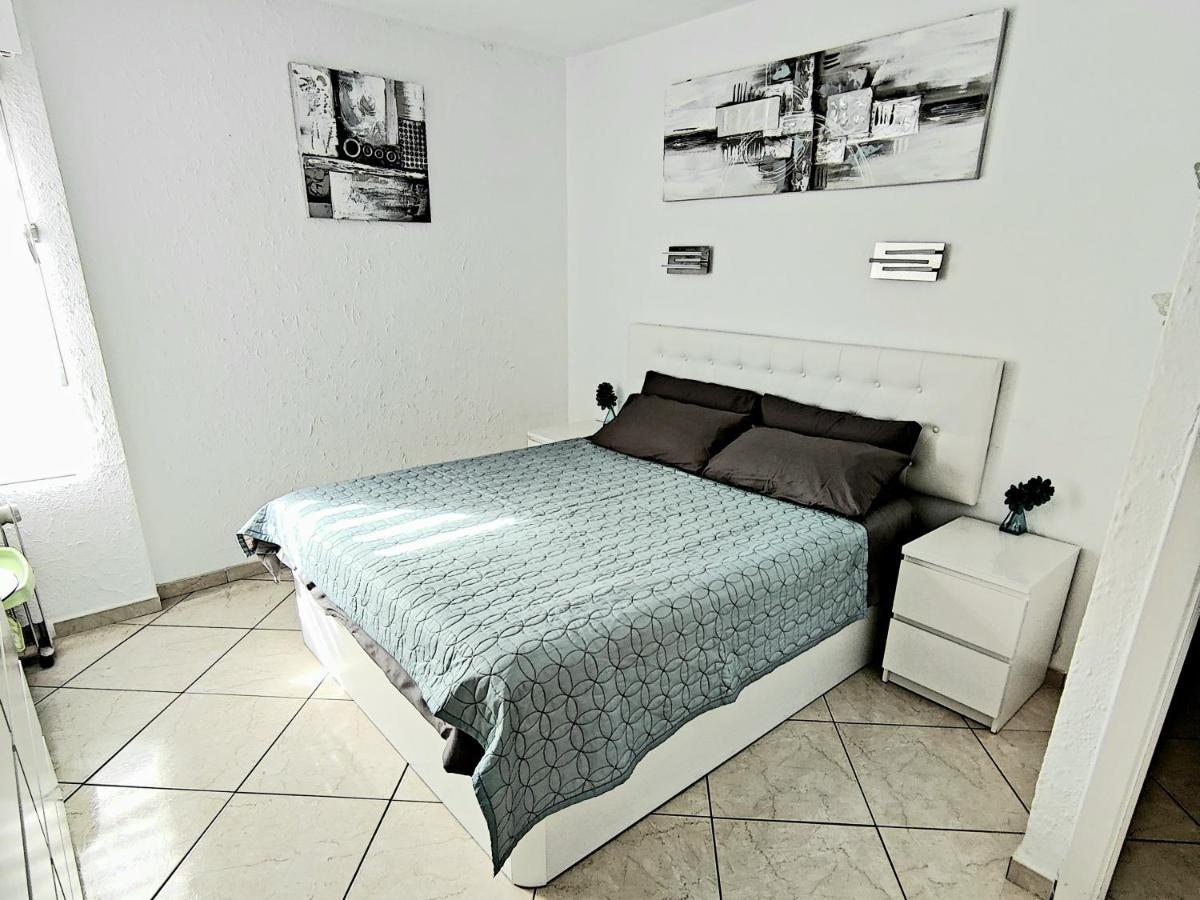 Minerva 1-Bedroom Close To The Beach Park Etc Benalmádena Eksteriør billede